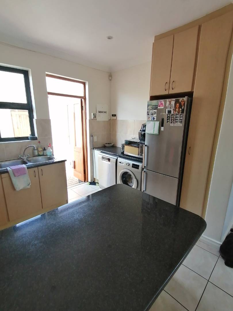 2 Bedroom Property for Sale in Royal Ascot Western Cape